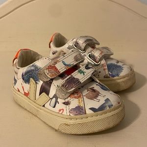 Veja x Oliver Jeffers Sneakers, size 6